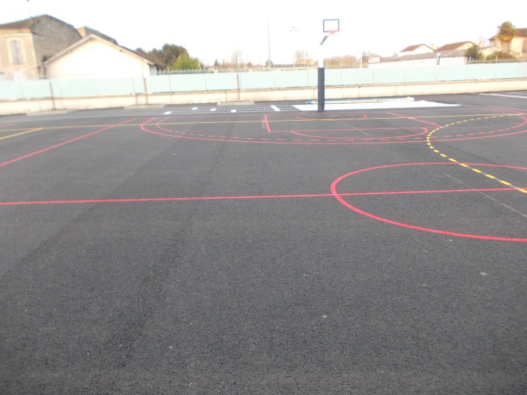 marquages de terrains de basket en extérieur par S2RA 47